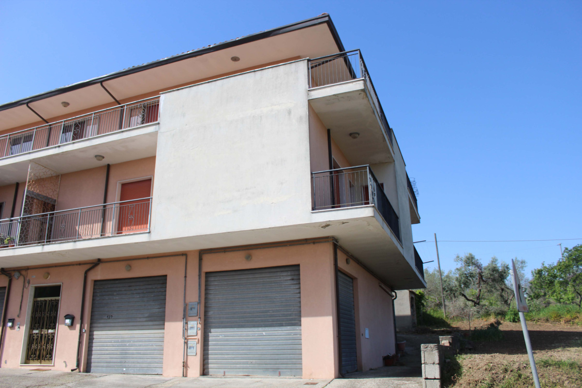 4 Stanze da Letto Stanze da Letto, ,2 BathroomsBathrooms,Appartamento - attici - mansarde,In Vendita,1435