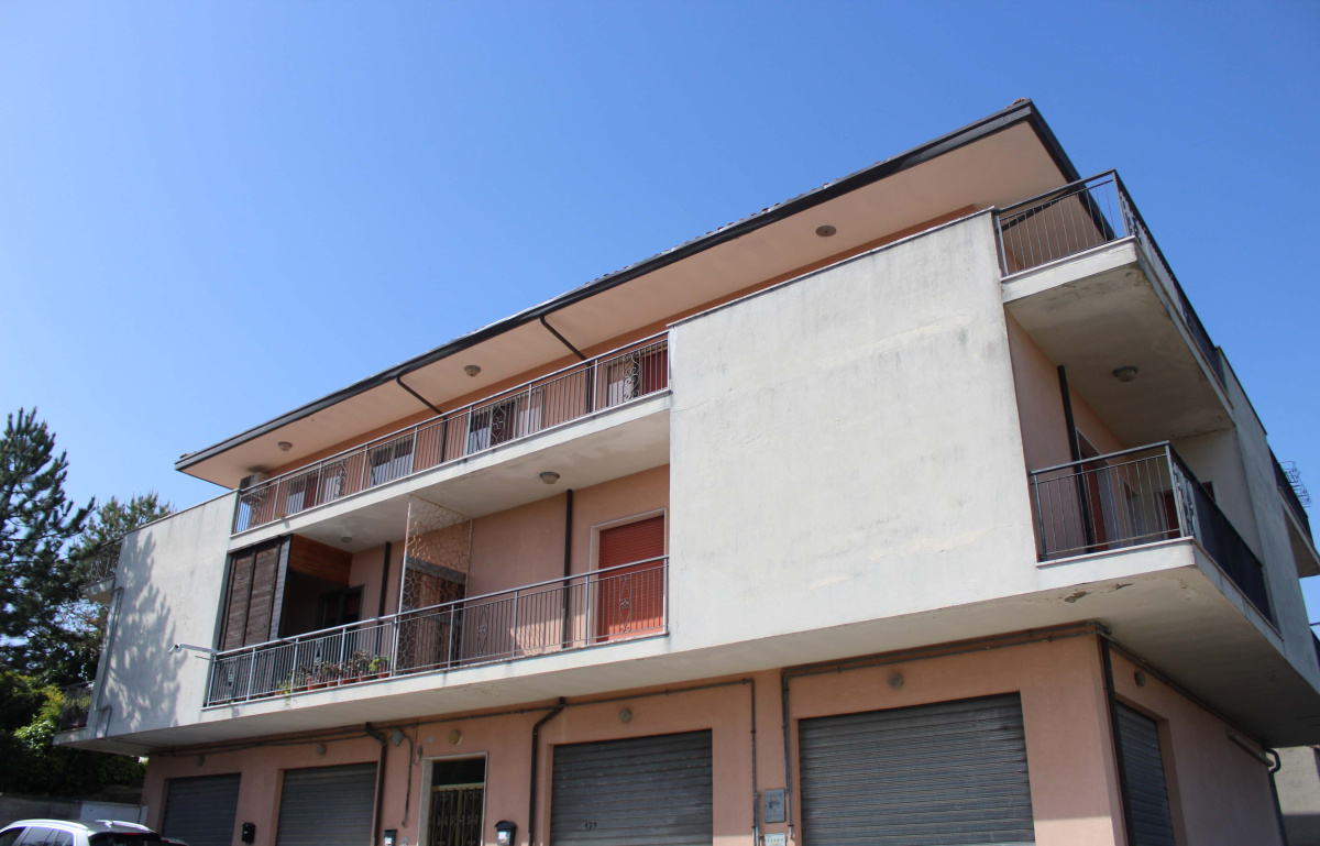 4 Stanze da Letto Stanze da Letto, ,2 BathroomsBathrooms,Appartamento - attici - mansarde,In Vendita,1435
