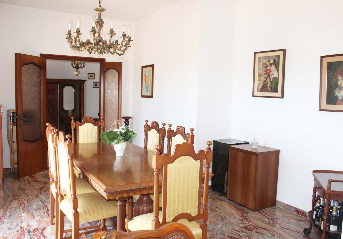 4 Stanze da Letto Stanze da Letto, ,2 BathroomsBathrooms,Appartamento - attici - mansarde,In Vendita,1435
