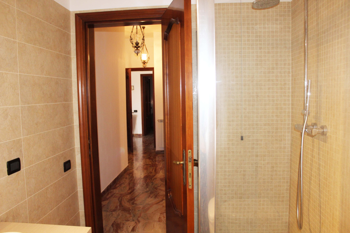 4 Stanze da Letto Stanze da Letto, ,2 BathroomsBathrooms,Appartamento - attici - mansarde,In Vendita,1435