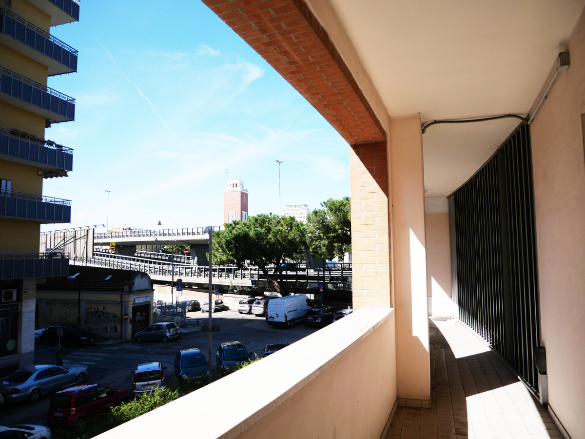 5 Stanze da Letto Stanze da Letto, ,1 BagnoBathrooms,Appartamento - attici - mansarde,In Affitto,1506