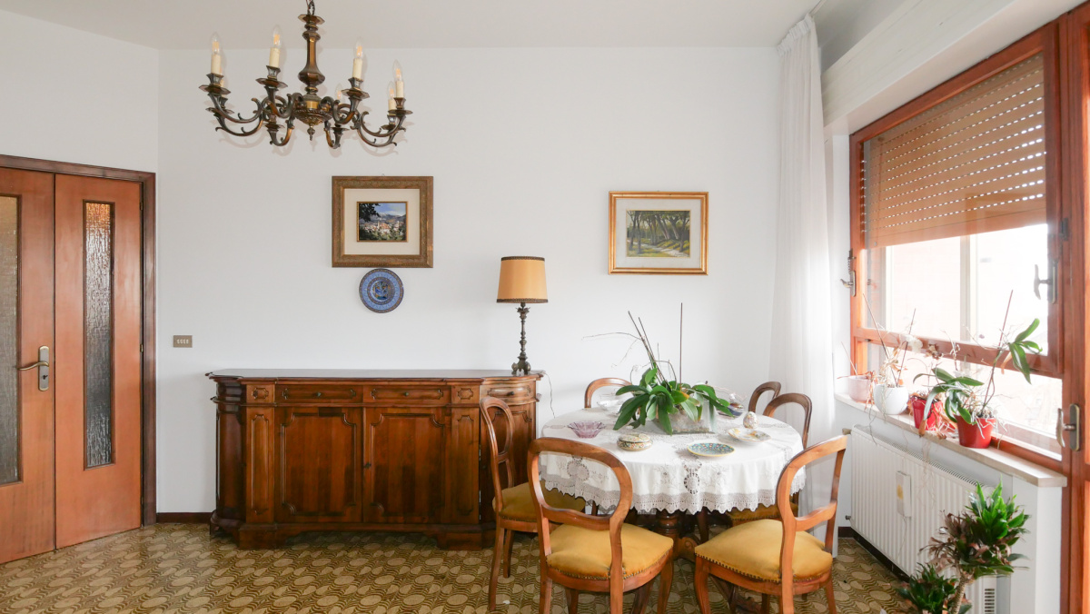 2 Stanze da Letto Stanze da Letto, ,2 BathroomsBathrooms,Appartamento - attici - mansarde,In Vendita,1511