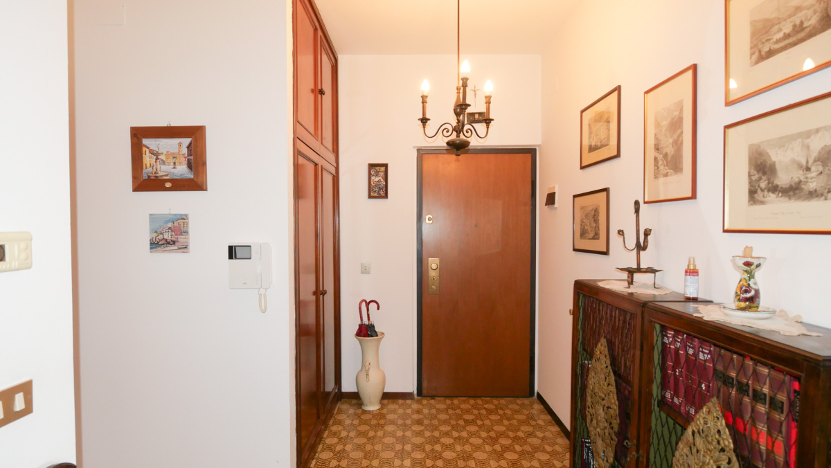 2 Stanze da Letto Stanze da Letto, ,2 BathroomsBathrooms,Appartamento - attici - mansarde,In Vendita,1511