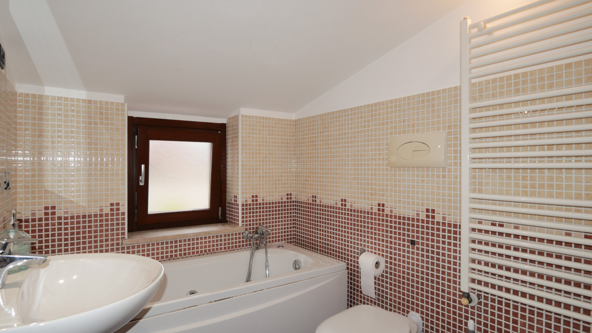 2 Stanze da Letto Stanze da Letto, ,1 BagnoBathrooms,Appartamento - attici - mansarde,In Vendita,1517