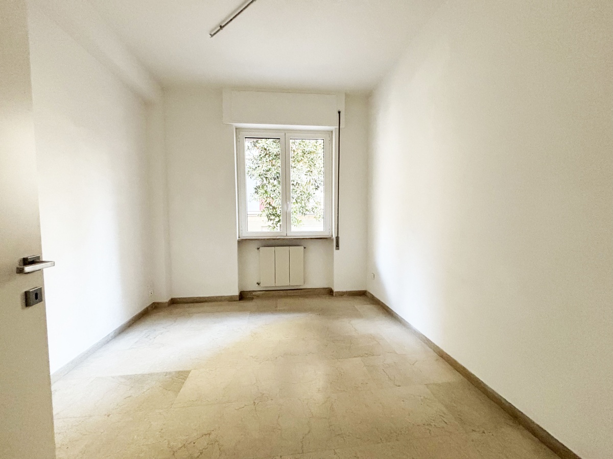 3 Stanze da Letto Stanze da Letto, ,2 BathroomsBathrooms,Appartamento - attici - mansarde,In Vendita,738479