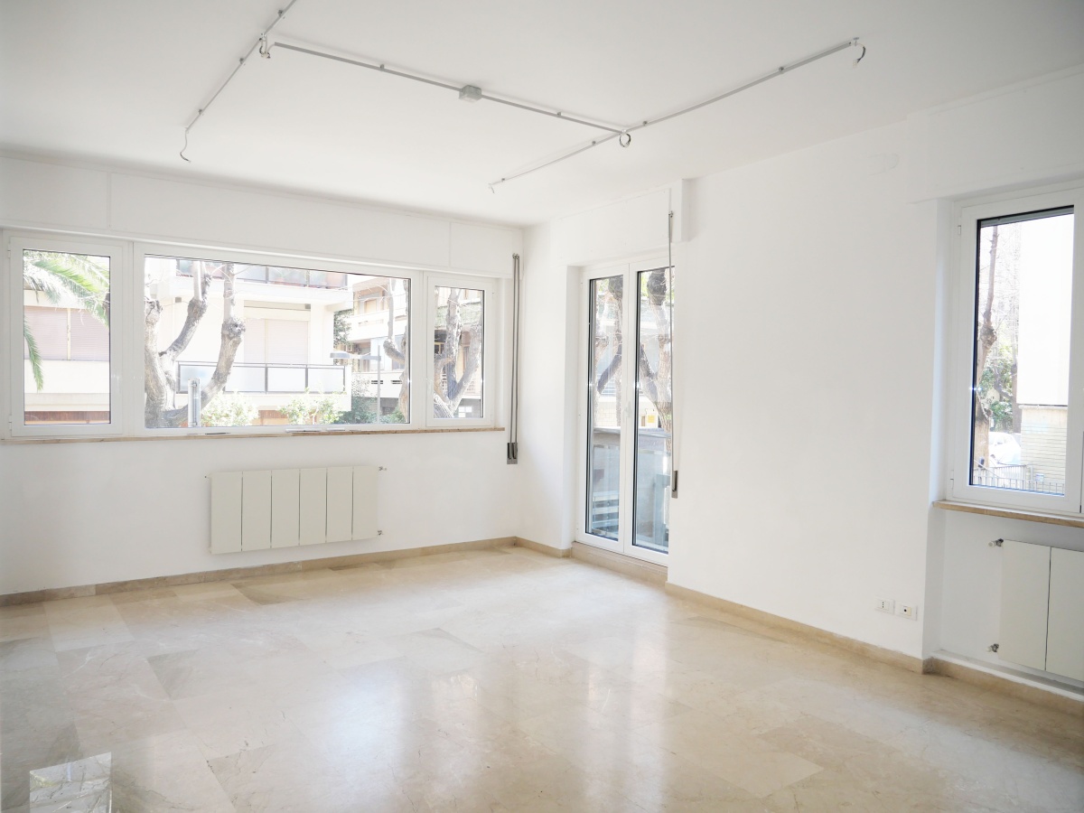 3 Stanze da Letto Stanze da Letto, ,2 BathroomsBathrooms,Appartamento - attici - mansarde,In Vendita,738479