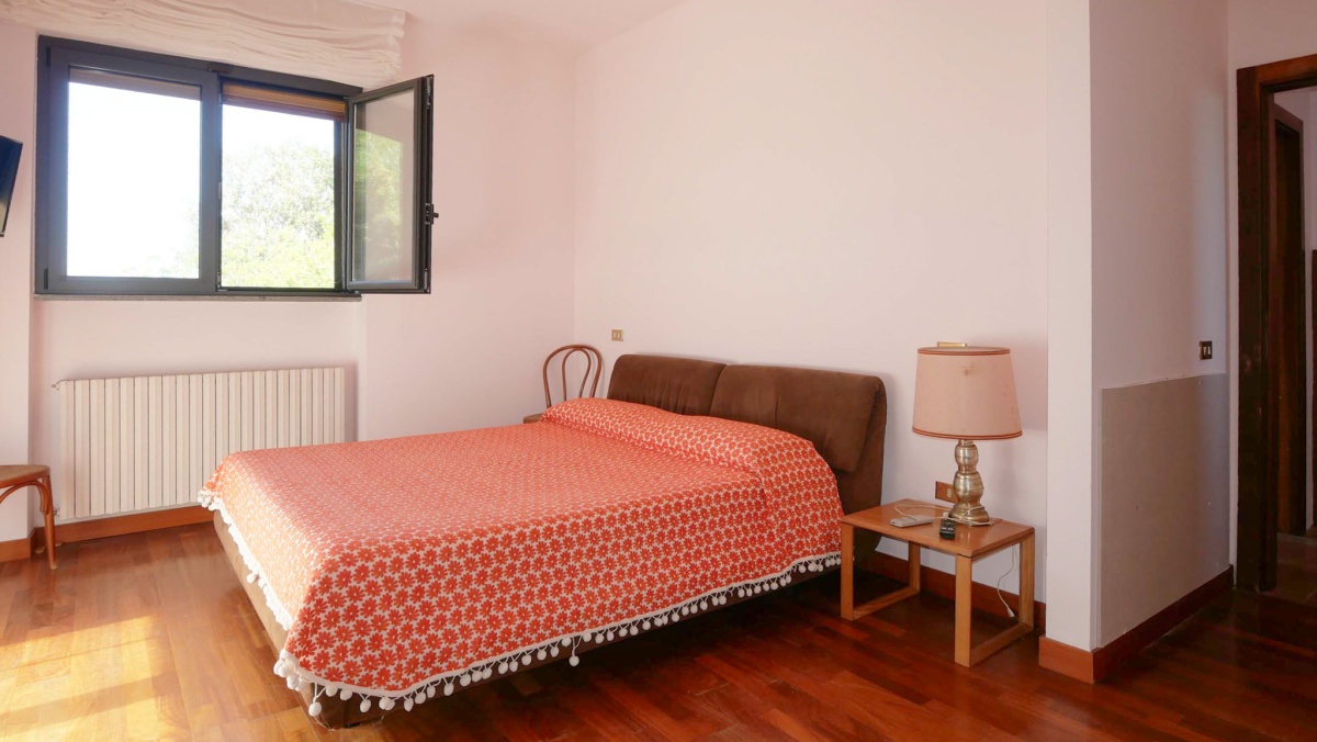 6 Stanze da Letto Stanze da Letto, ,7 BathroomsBathrooms,Villa,In Vendita,738482