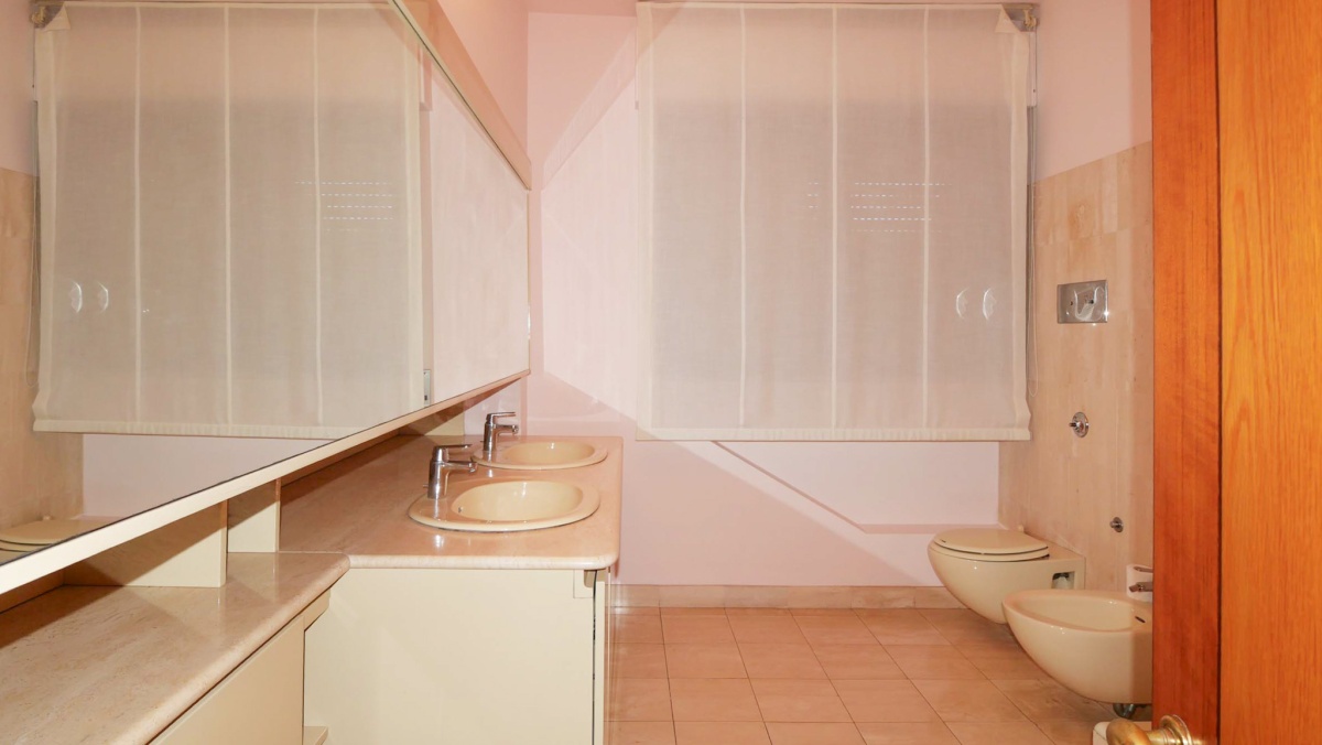 3 Stanze da Letto Stanze da Letto, ,3 BathroomsBathrooms,Villa,In Vendita,738485