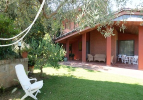 3 Stanze da Letto Stanze da Letto, ,4 BathroomsBathrooms,Villa,In Vendita,738486