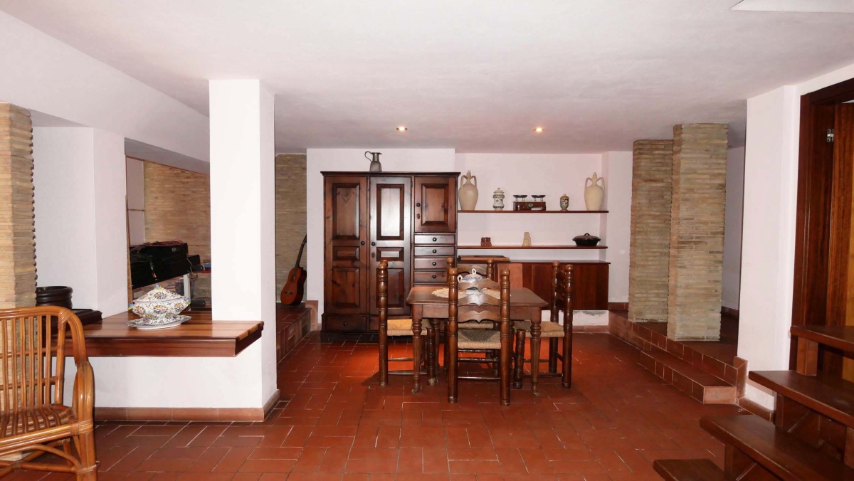 3 Stanze da Letto Stanze da Letto, ,4 BathroomsBathrooms,Villa,In Vendita,738486